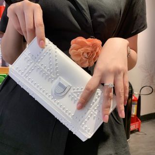 Ví dài cho chị em gái