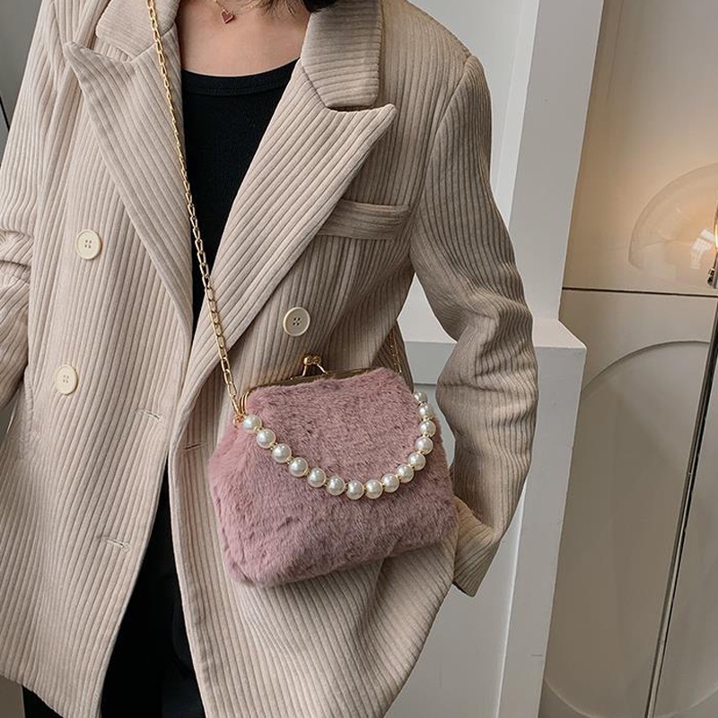 Túi Đeo Vai Bằng Nhung Lông Phối Dây Xích Phong Cách Pháp Thời Trang Dành Cho Nữ