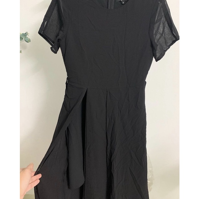 Đầm xẻ vạt ivy moda size S new tag