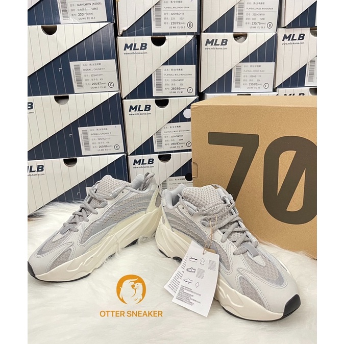 Giày adidas yeezy boost 700v2 static