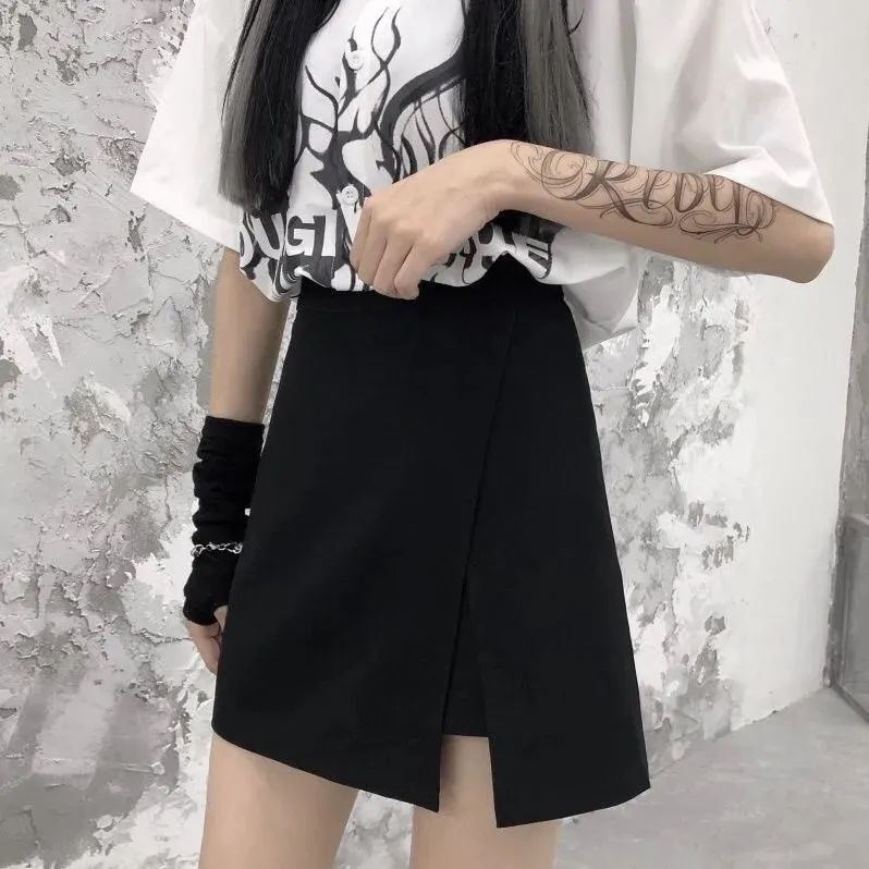 Chân Chân Váy Lưng Cao Thiết Kế Xẻ Tà Độc Đáo