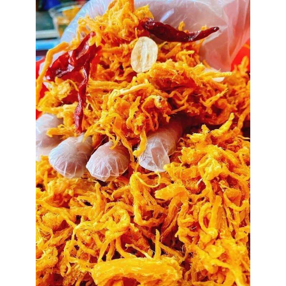 Khô gà bơ tỏi xé cay BếpMom 300g, đồ ăn vặt Sài Gòn