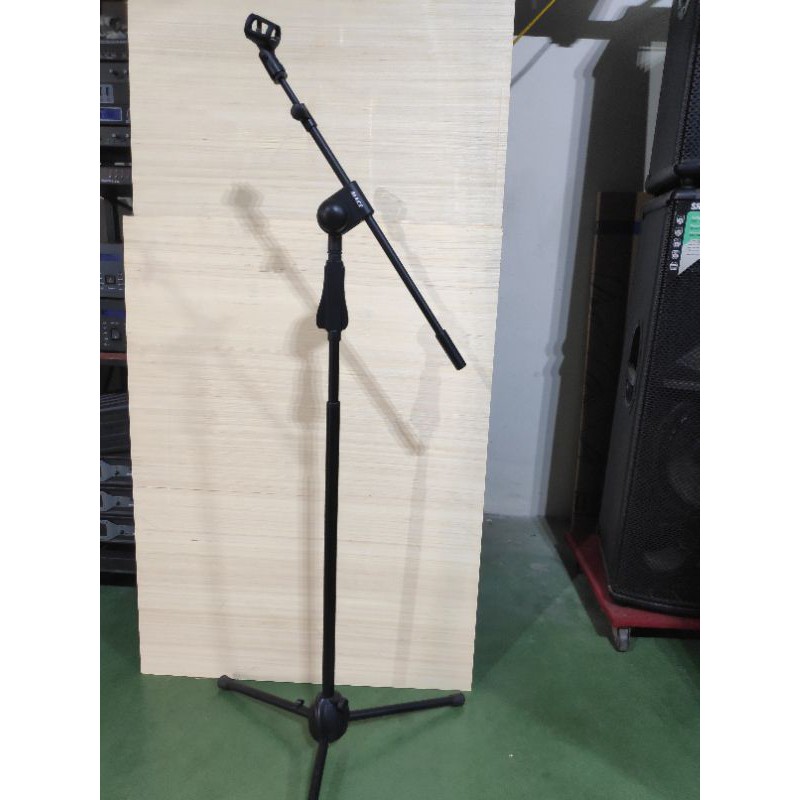 Chân micro phòng thu