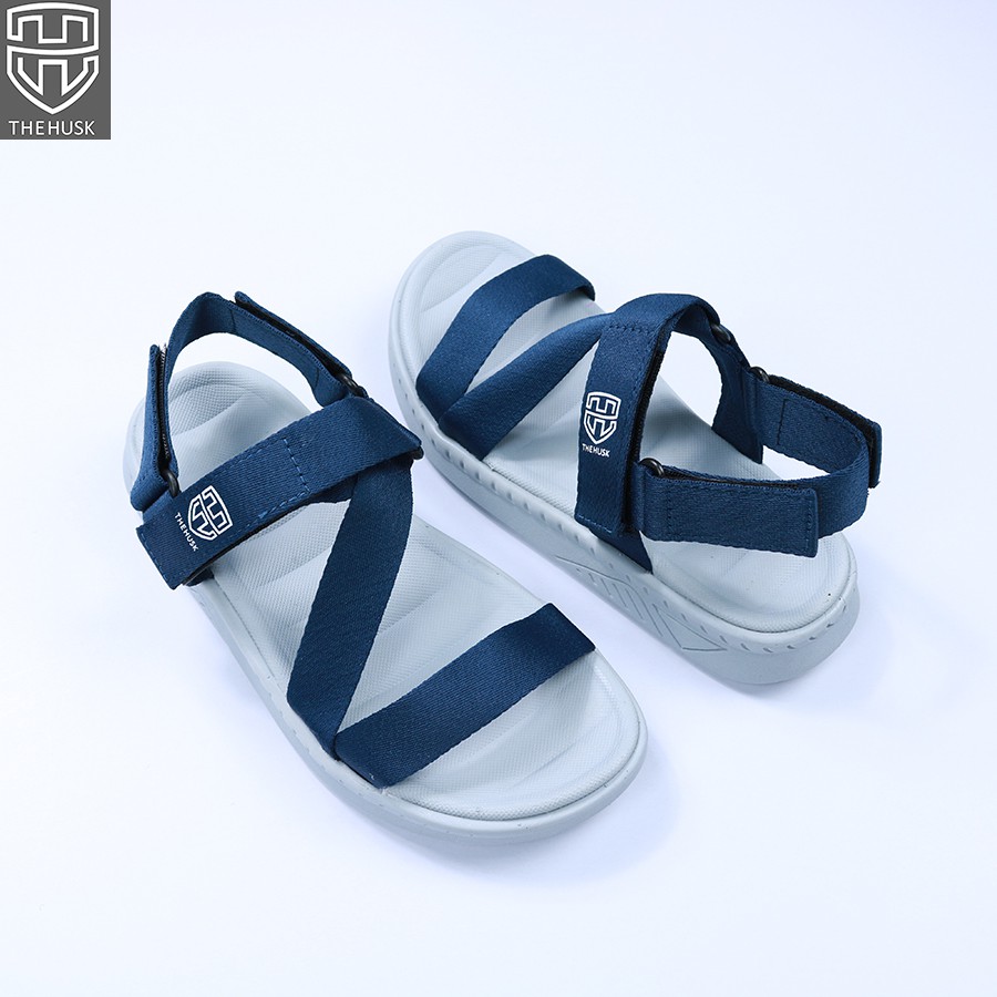 Giày Sandal Unisex HuuCuong &amp; TheHusk Quai Xanh Navy Đế Trắng ngâm - TH1