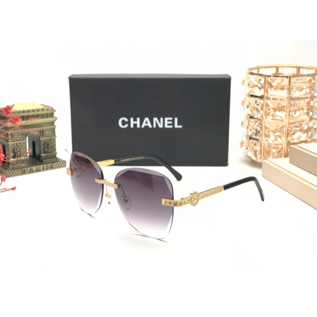 Chanel-Ch01