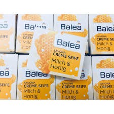 Xà bông cục Balea với hương của tinh chất mật ong và sữa 150gram