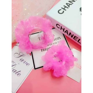 Cột tóc vải Voal Scrunchies chấm bi trắng