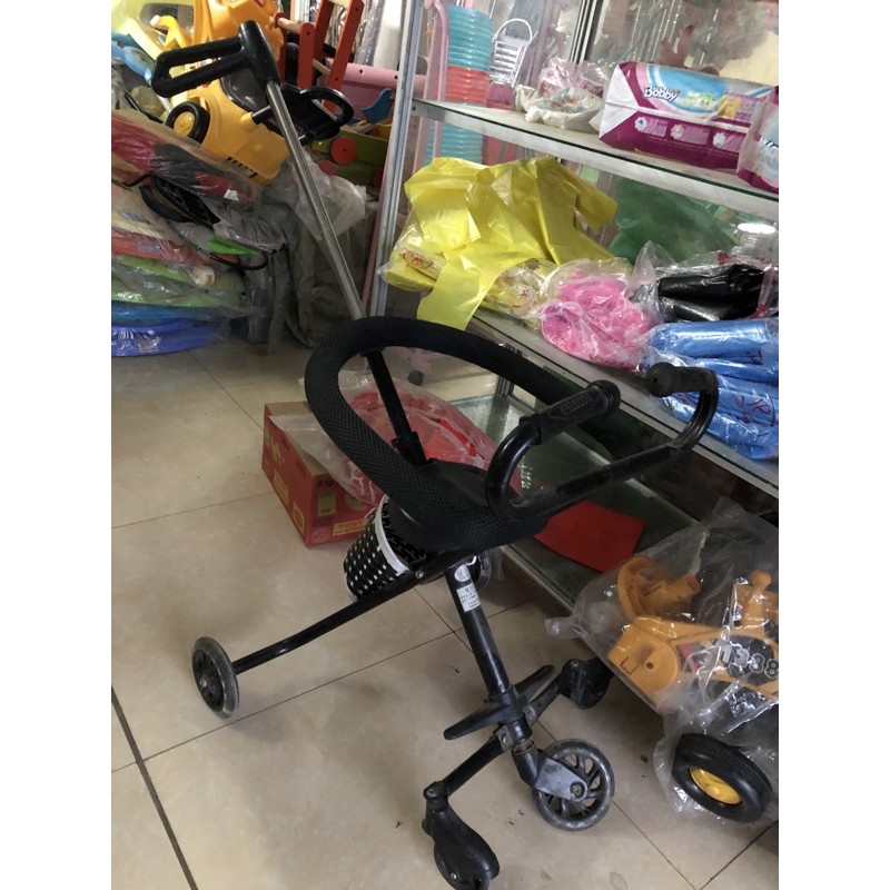 xe có cán đẩy