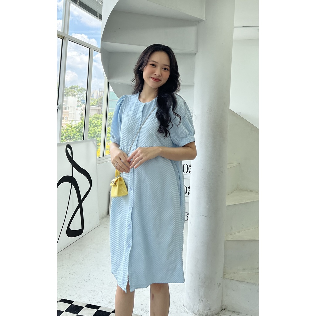 Đầm Bầu cúc dài xinh xắn.