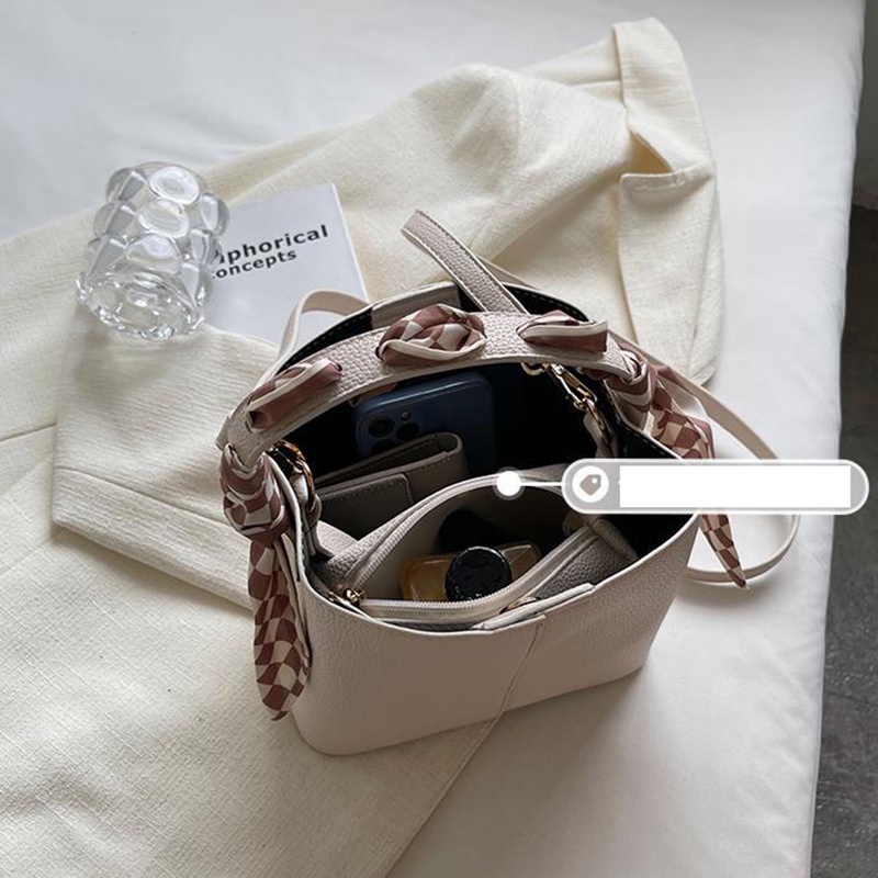 Túi xách IELGY kiểu xô phối lụa phong cách cổ điển thời trang cho nữ