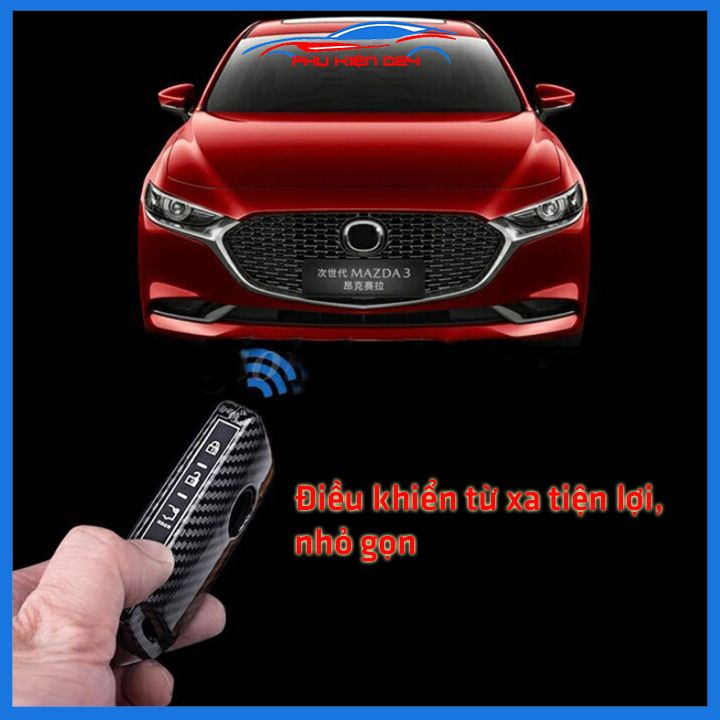 Ốp vỏ bọc chìa khóa xe Mazda 3 2020 sợi nhựa cacbon kèm móc treo Inox