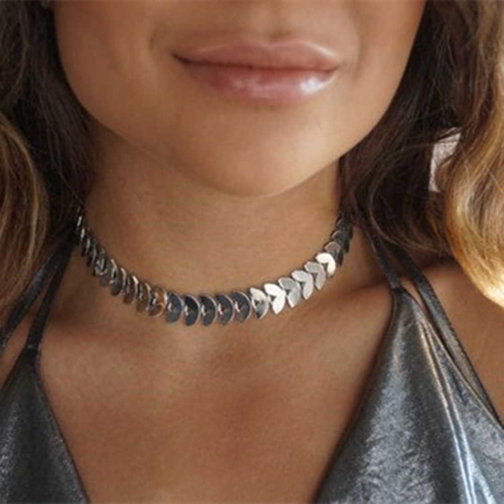 Vòng Cổ Choker Bằng Hợp Kim Họa Tiết Chiếc Lá Phong Cách Punk Cá Tính Cho Nữ
