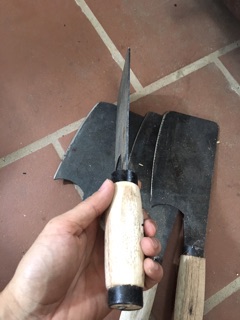 Dao xây dựng loại dày