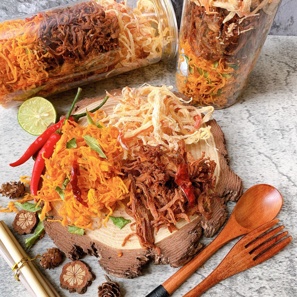 Mix 3 khô gà, mực, heo 300g hũ pet tiện lợi, TUMDUM  đồ ăn vặt HÀ NỘI | BigBuy360 - bigbuy360.vn