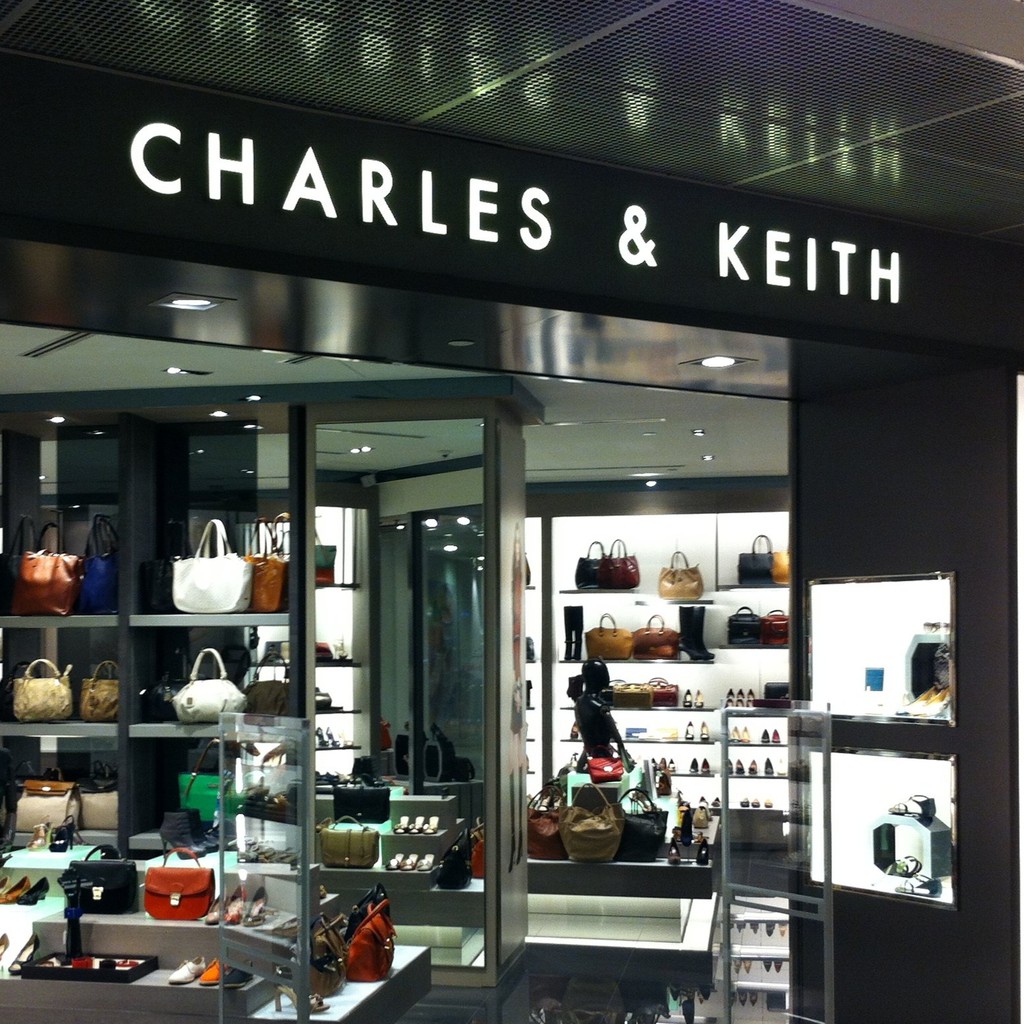 hang_charleskeith