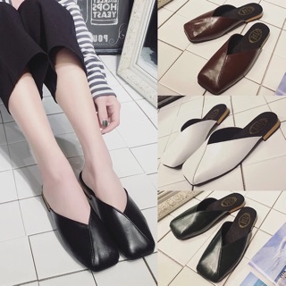 Giày sục mũi vuông