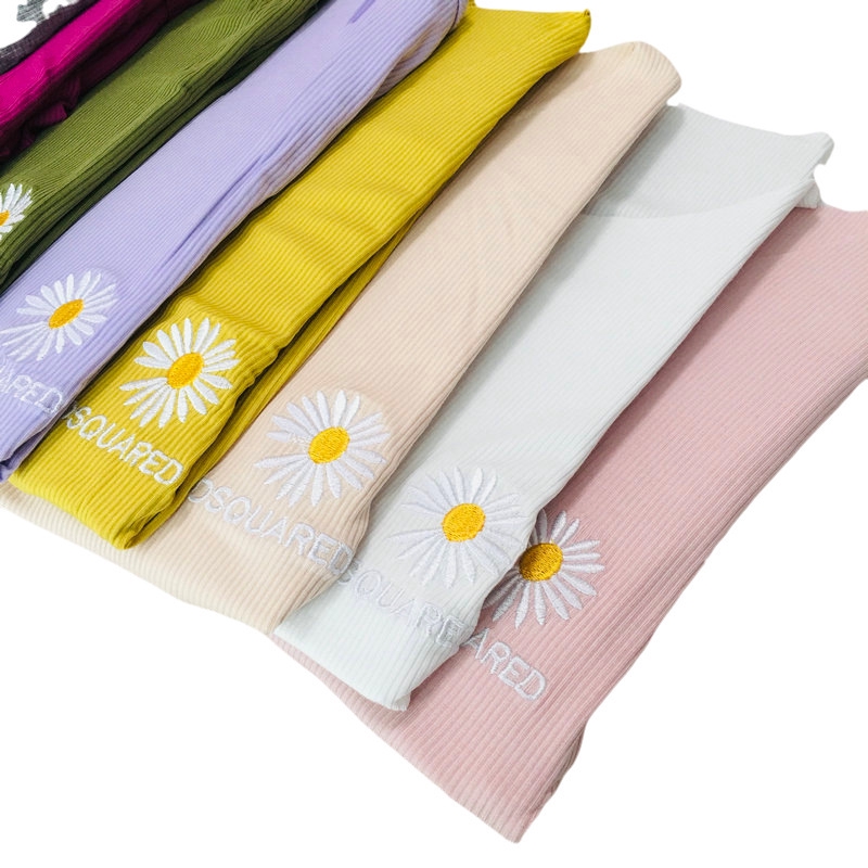 [Giảm 10k đơn 199k] Áo Thun Nữ Tay Ngắn Cổ Tròn Nhiều Màu Hoa Cúc, Thiết Kế Cổ Rộng, Áo Phông Đơn Giản HH108 | BigBuy360 - bigbuy360.vn