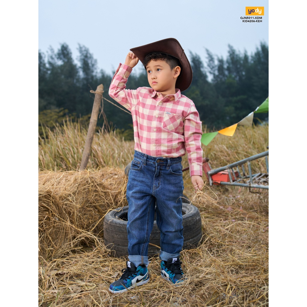 Quần jean kid YODY  thêu 3 vạch túi sau thời trang cho bé - QJK5011