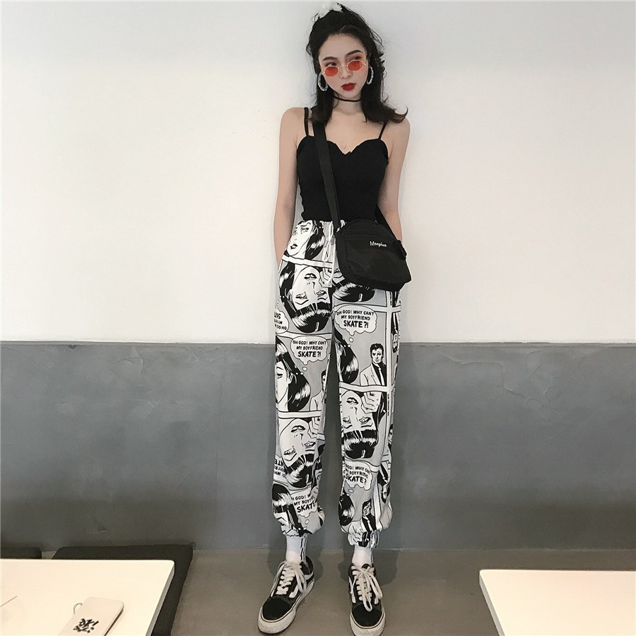 Quần dài form rộng in hình truyện trang độc đáo cá tính cho nữ