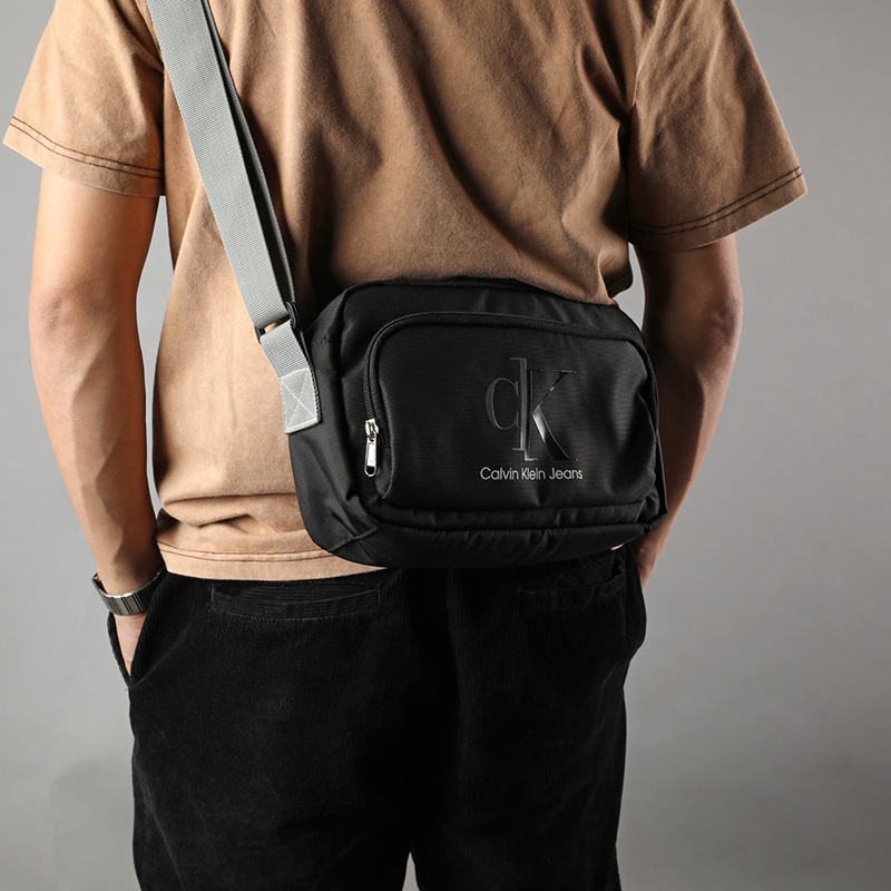 Túi Chéo Nam Calvin Klein CK Đi Chơi Du Lịch Phong Cách Châu Âu Chất Liệu Vải Chống Nước TIEM.BALO DCCAL001