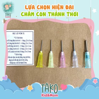 Đục, dập lỗ núm ty cho bé