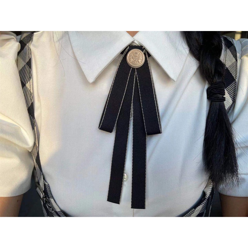 Cài Áo Hình Nơ Màu Đen Đồng Phục Học Sinh