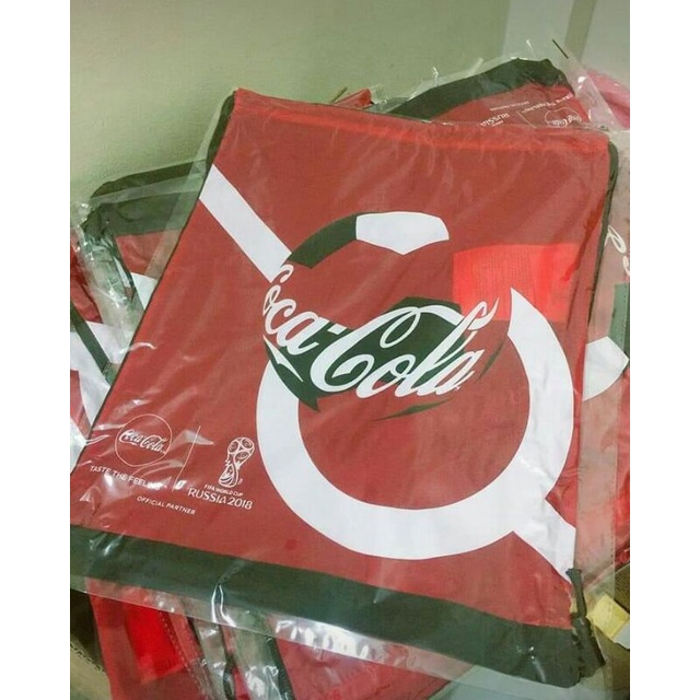 ba lô dây rút 30*30cm. hàng tặng Cty Coca-Cola