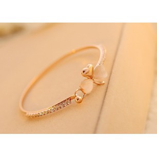 Lắc tay hình cỏ ba lá đính đá sang trọng dành cho cô nàng tiểu thư bánh bèo E42