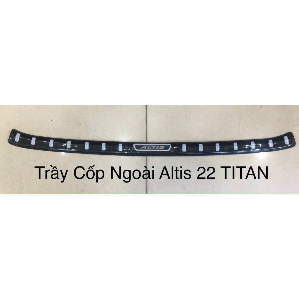 Chống trầy cốp trong, ngoài xe Toyota Altis 2022+ Hàng titan cao cấp