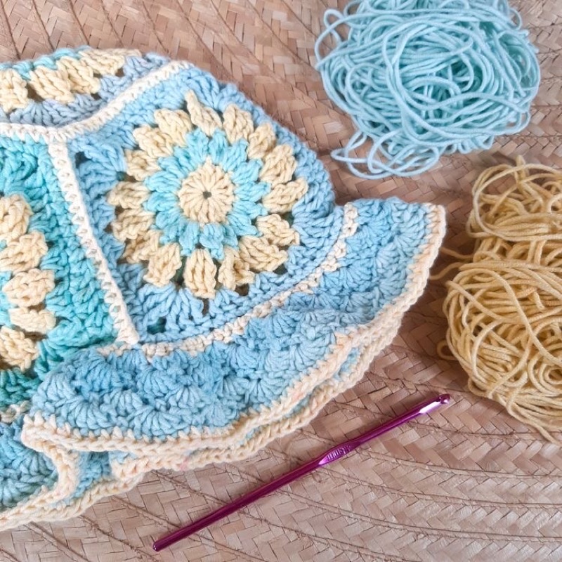 NÓN LEN HANDMADE BUCKET HAT GIỐNG JOY RED VELVET- Nón len hoa ráp Sun flower xinh xẻo Hàn quốc