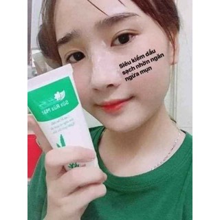 Sữa rửa mặt kiềm dầu Linh Hương