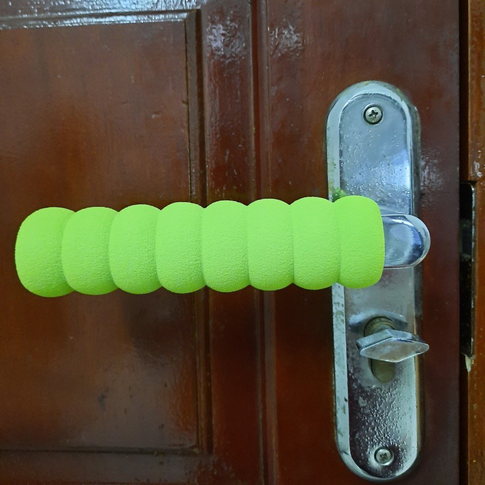 Mút xốp bọc tay nắm cửa chống va đập trầy xước (DK02)