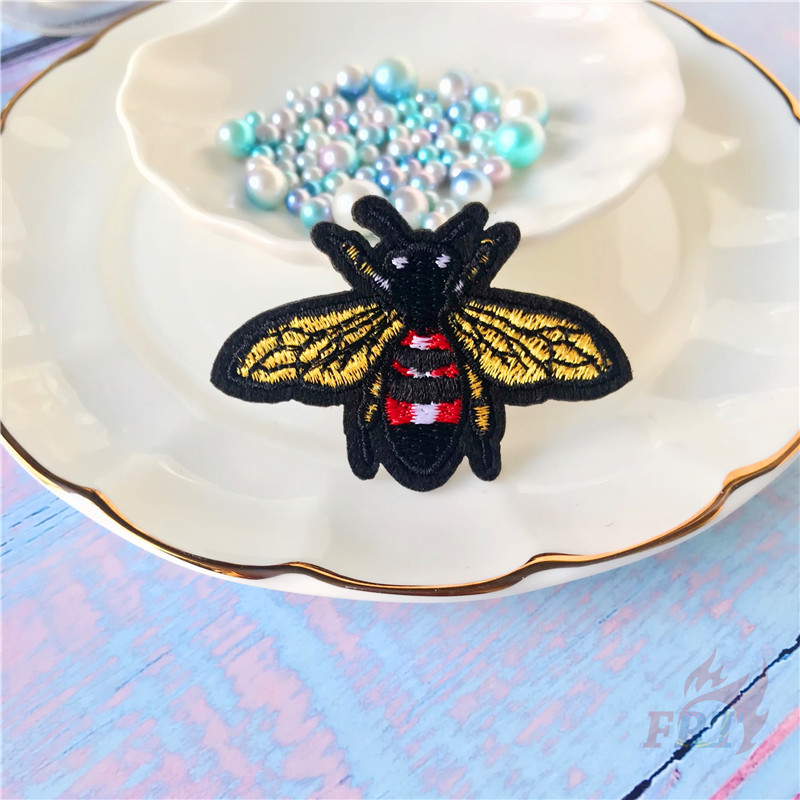 ♚ Thương Hiệu Thời Trang - Sticker Ủi Thêu Hình Con Ong ♚ 1 Sticker Ủi Thêu Hình Huy Hiệu