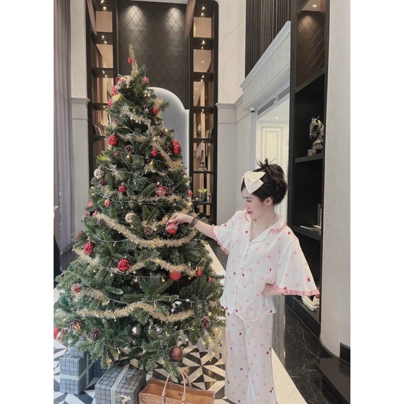ĐỒ NGỦ SATIN QUẦN DÀI TAY LOE CÁNH DƠI