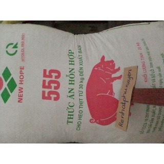 Bao 25kg cám heo 555 thức ăn cho lợn từ 30kg trở lên