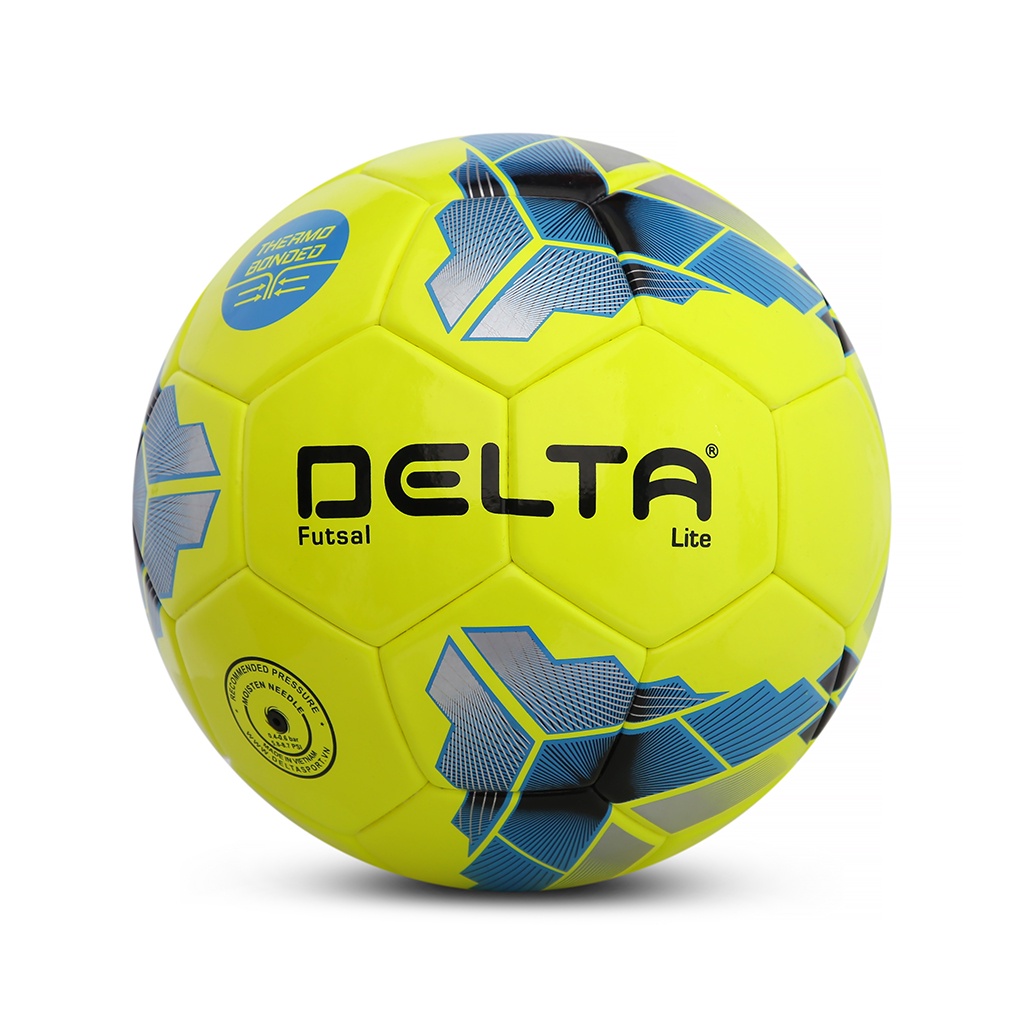 Bóng đá futsal DELTA 3696-4D size 4 từ da TPU tổng hợp, chơi trên sân cỏ nhân tạo hoặc trong nhà phù hợp từ 12 tuổi.