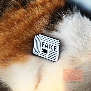 Pin cài áo - Don’t be fool by F4ke news!