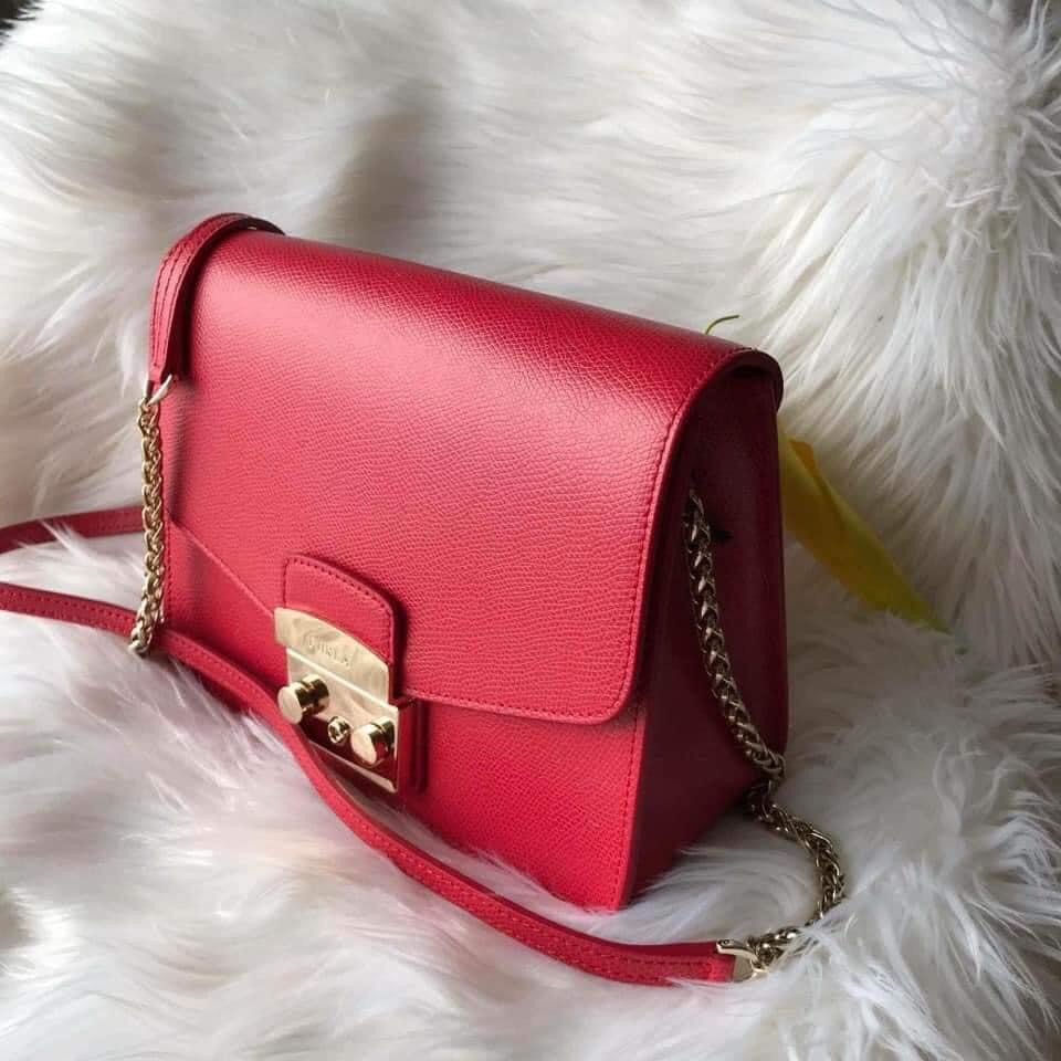 Túi xách nữ chính hãng Furla Ruby21 không thể bỏ qua dịp Tết nhé!