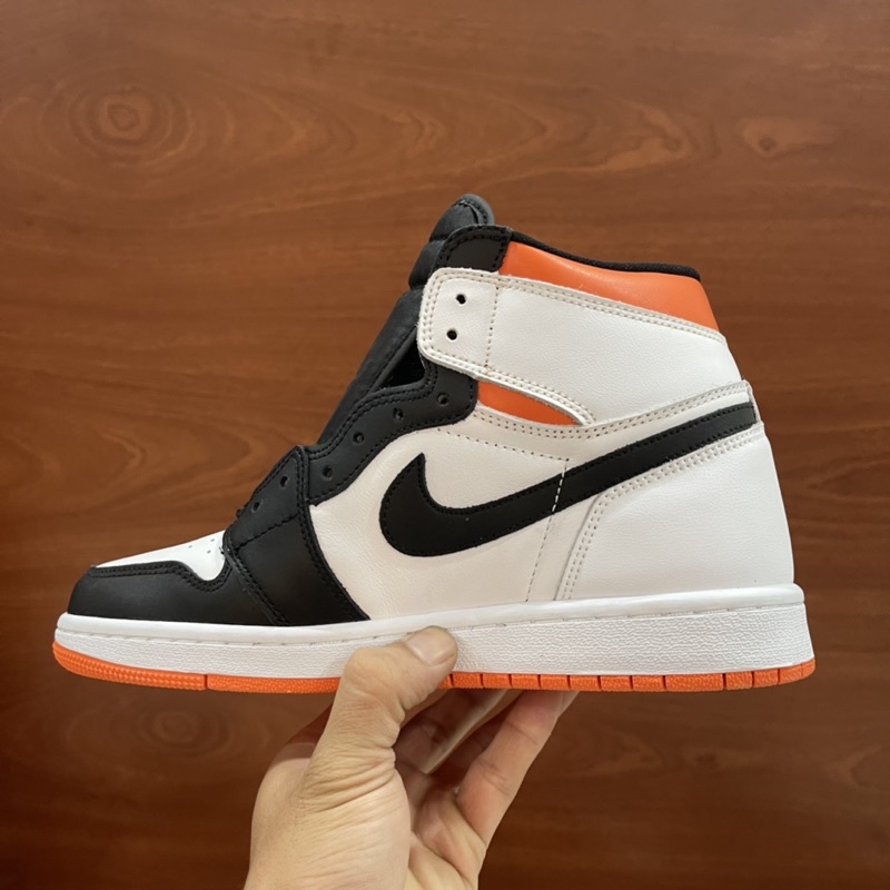 Giày sneaker Air Jordan 1 Retro High OG 'Electro Orange'  - Fullbox kèm dây phụ [Bản Cao Cấp]