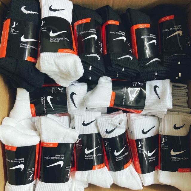 Tất NIKE Unisex Cổ Cao Hàng Chất Lượng