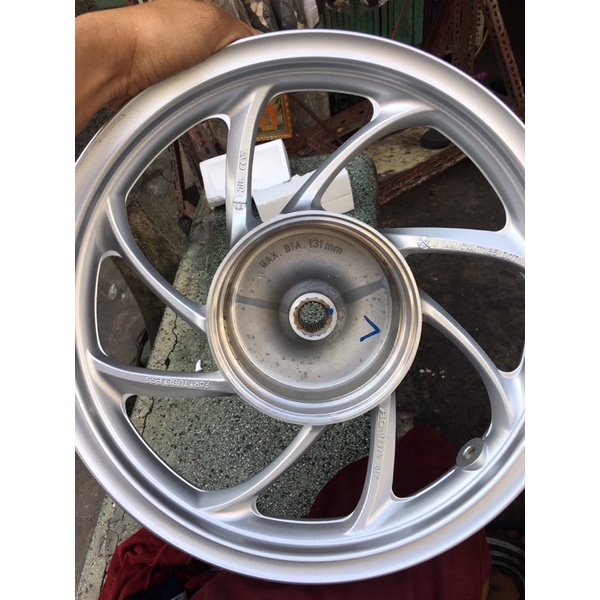 Mâm sau hãng vision 2021