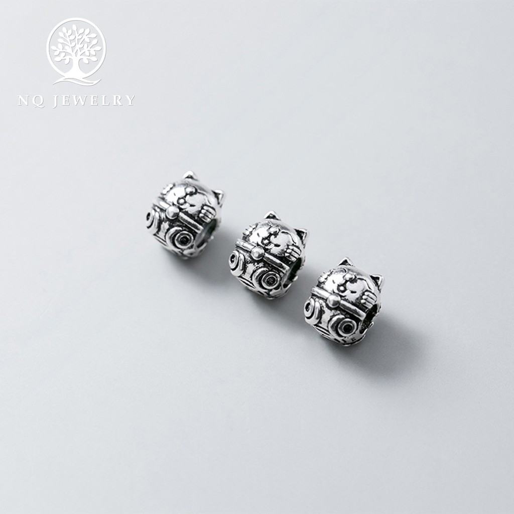 Charm bạc mèo xỏ ngang - NQ Jewelry