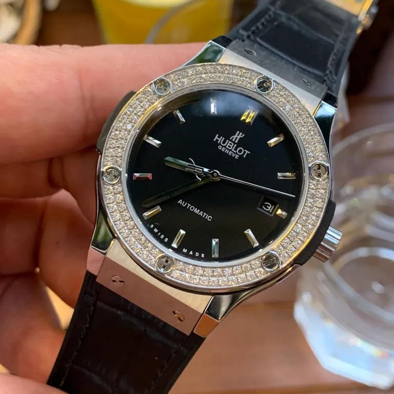 Đồng hồ Hublot Nam đính đá kép 2 vành đá máy cơ automatic mặt đen vỏ trắng 42mm dây da, dây cao su | BigBuy360 - bigbuy360.vn