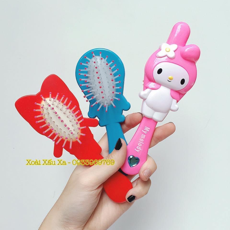 Lược gai hoạt hình Kitty, Melody, Đoraemon... dễ thương