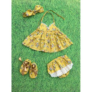 Set váy yếm vàng