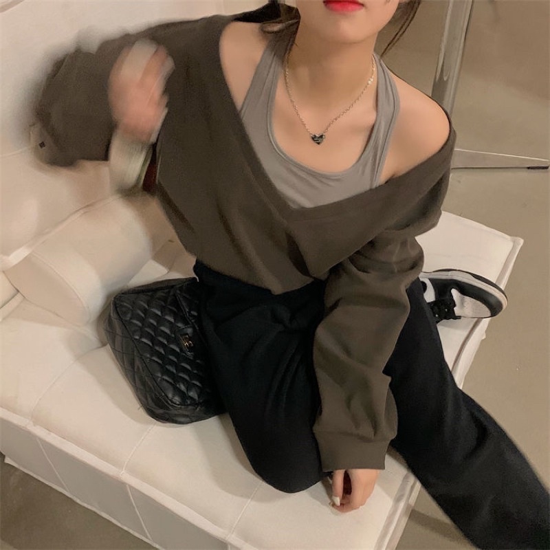 Set áo thun trễ vai ulzzang và balo