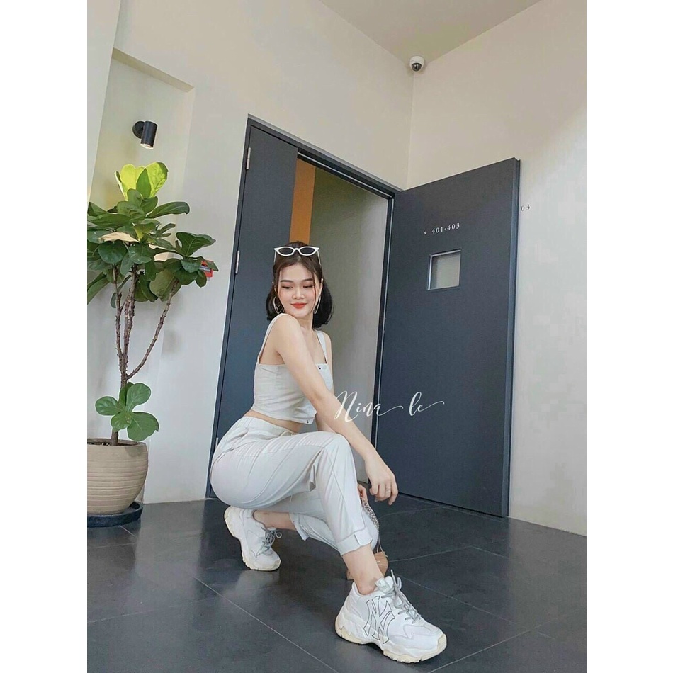 Set áo hai dây ngực đính nút và quần dài bo chun