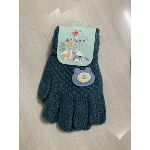(1 đôi) găng tay len dày dặn gắn hình gấu cho các bé từ 3-6 tuổi.