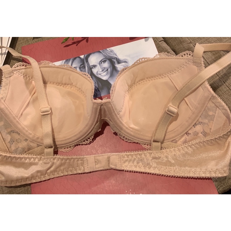 Áo lót nữ Triumph MAXIMIZER 281 WHU 01