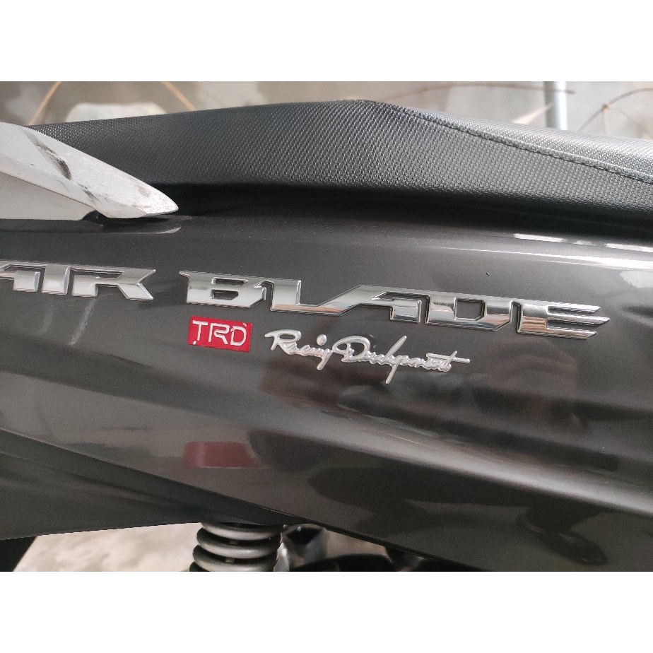 Bộ 2 tem nổi 3D Racing Development TRD dán ô tô xe máy